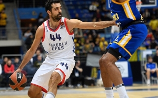 "Anadolu Efes" žengė į Turkijos taurės finalą